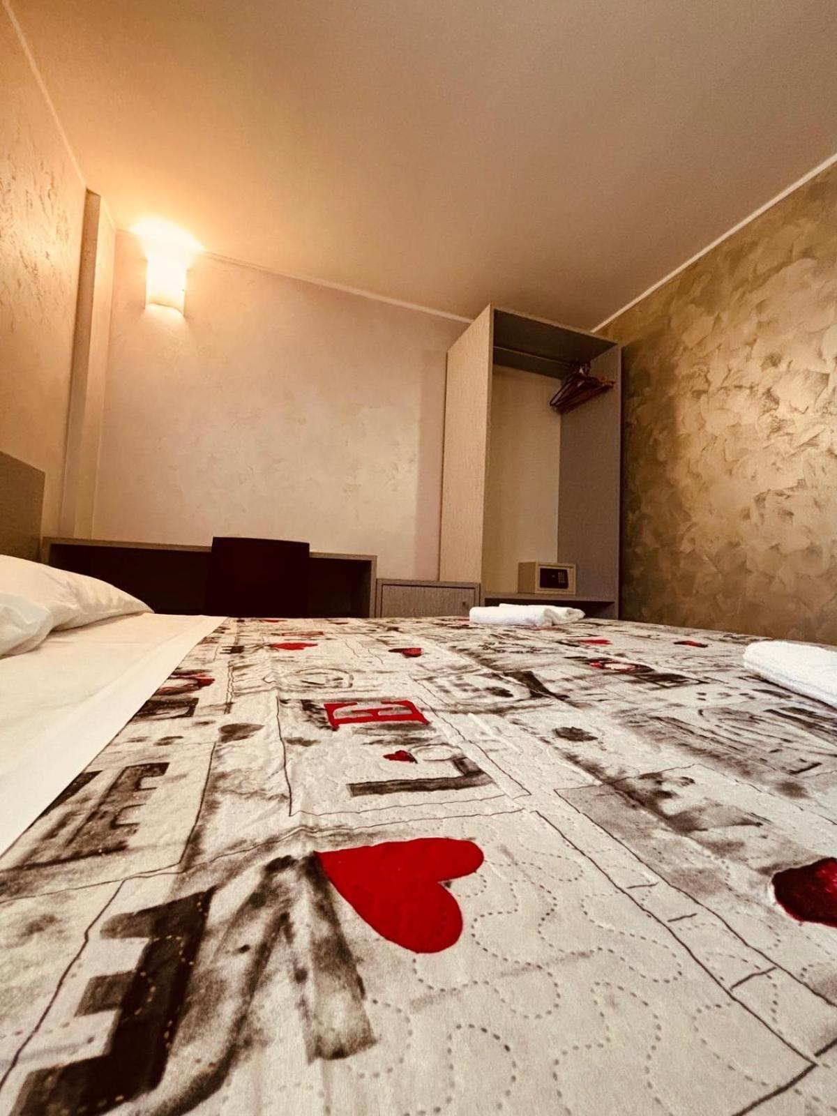 Affittacamere Monti Porto Cesareo Exteriér fotografie